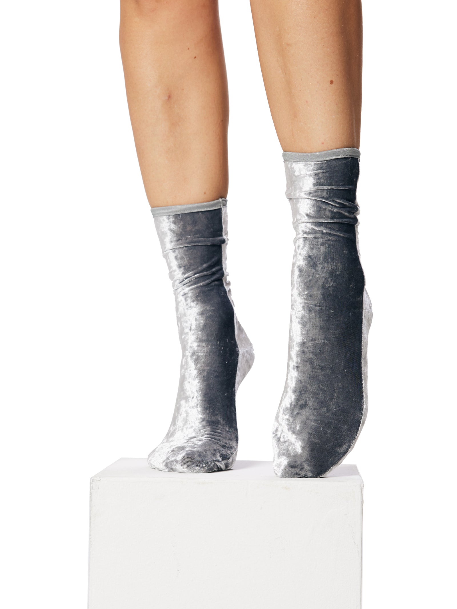 Hammered Velvet Ankle Socks