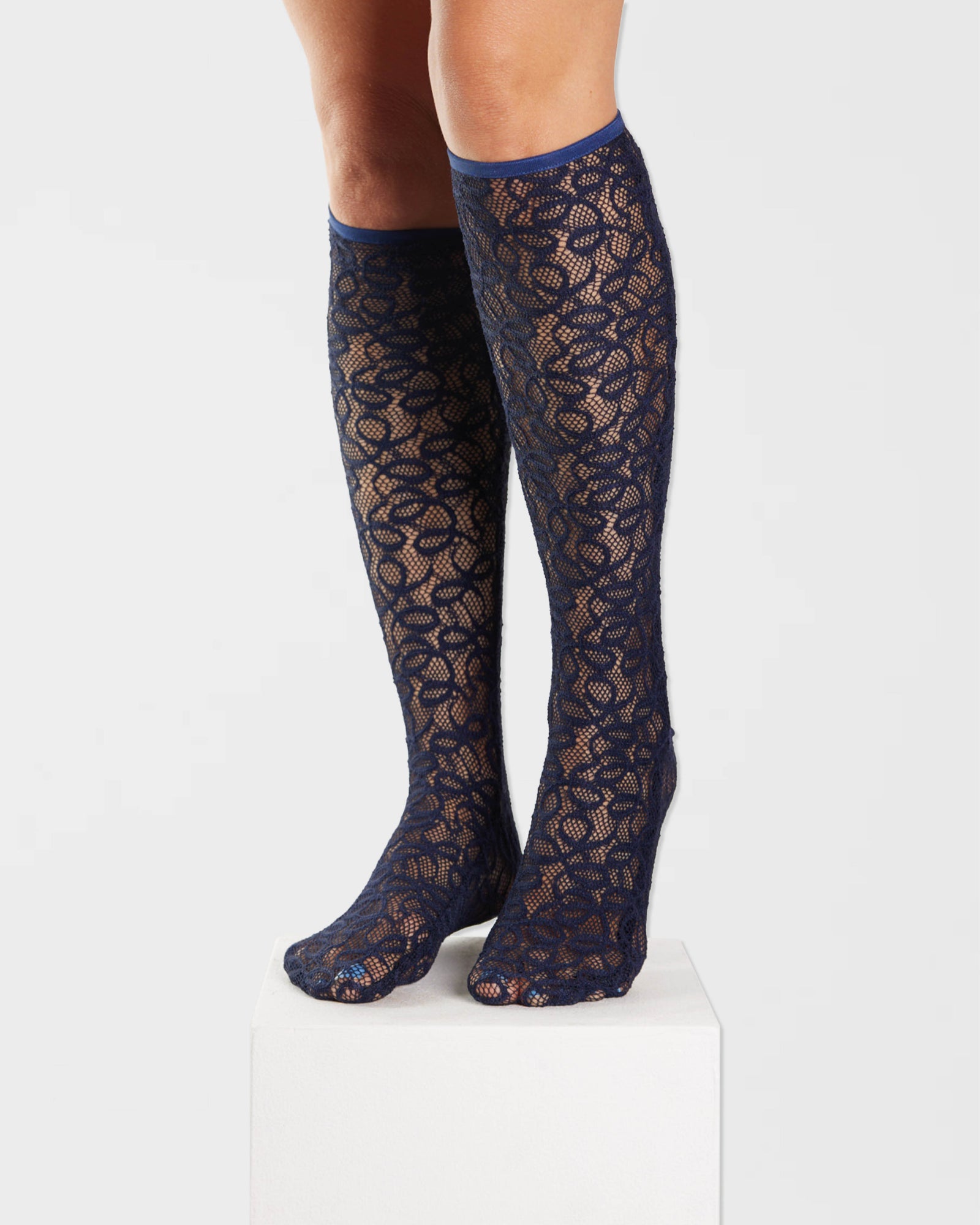 レースニーソックス