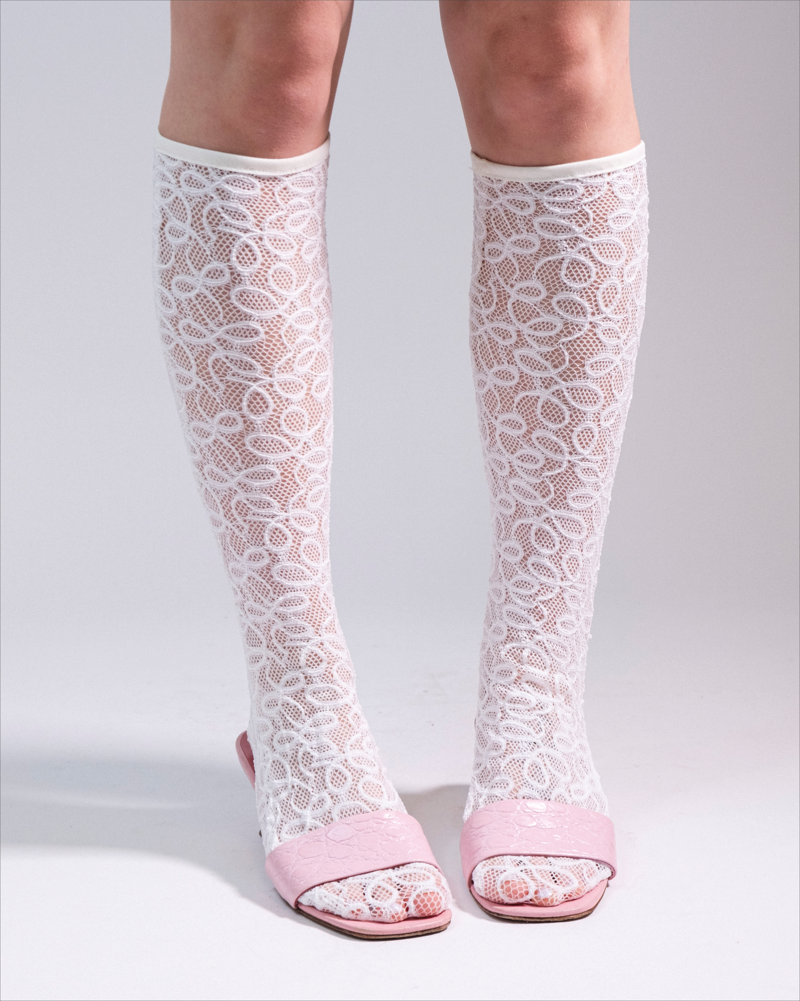chaussettes hautes en dentelle