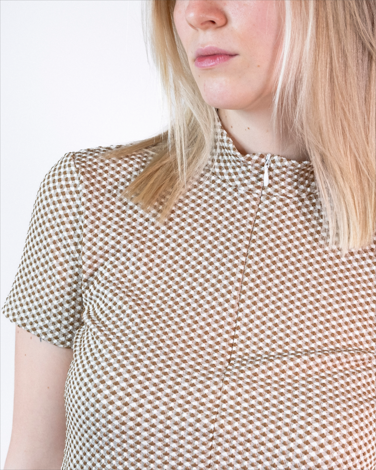 Tezip Tee
